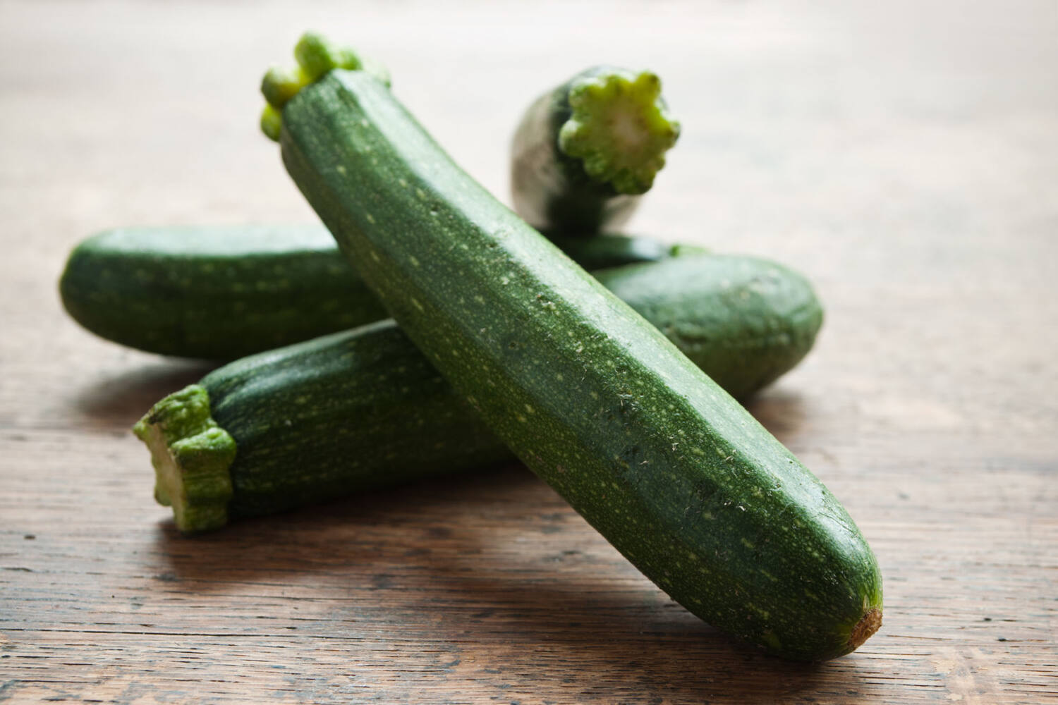 Mini courgette groen 200gr stuk 2